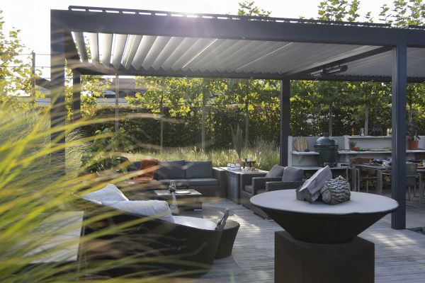 Willkommen beim Outdoor Living Fachpartner 18 Lamellendach von WIGRO, B200XL von Brustor